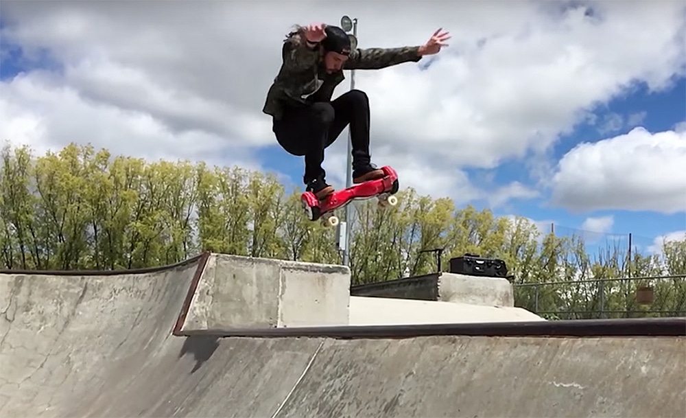 This guy made a skateboard out of a hoverboard