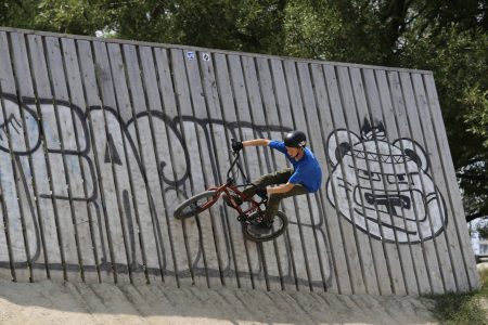 evolvecamps-programs-biking